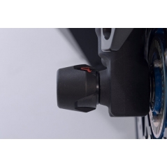SW-Motech SW Motech Rear axle crash pad kit. Black. Suzuki GSX-8S (22-). | STP.05.176.10600/B | sw_STP_05_176_10600B | euronetbike-net