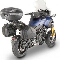 GIVI Parts Givi Windscreen for Yamaha Niken, Niken GT, color Clear, dim. HxW 58 x 59 cm, fits oe headlight fairing | D2144ST | givi_D2144ST | euronetbike-net