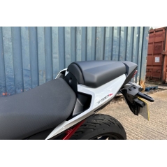 Pyramid Plastics Pyramid Seat Cowl | Matte Black | Honda CB 750 Hornet 2023>Current | 11573M | pyr_11573M | euronetbike-net