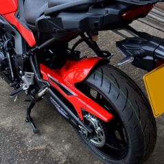 Pyramid Plastics Pyramid Hugger | Redline Scheme | Yamaha Tracer 9 2021>Current | 072453R | pyr_072453R | euronetbike-net