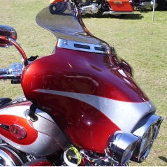 Secdem screens Secdem Windshield HARLEY-DAVIDSON TOURING 8 DEFLECT'R Fluo Yellow, Thickness 3 mm, Height 20 cm | BRHDD8JFL | sec_BRHDD8JFL | euronetbike-net
