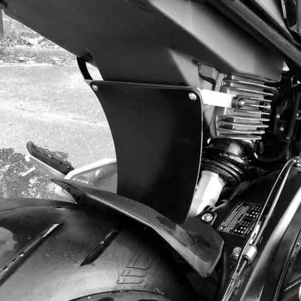 Pyramid Plastics parts Pyramid Shock Shield | Matte Black | BMW F900 XR 2020> | 24444 | pyr_24444 | euronetbike-net