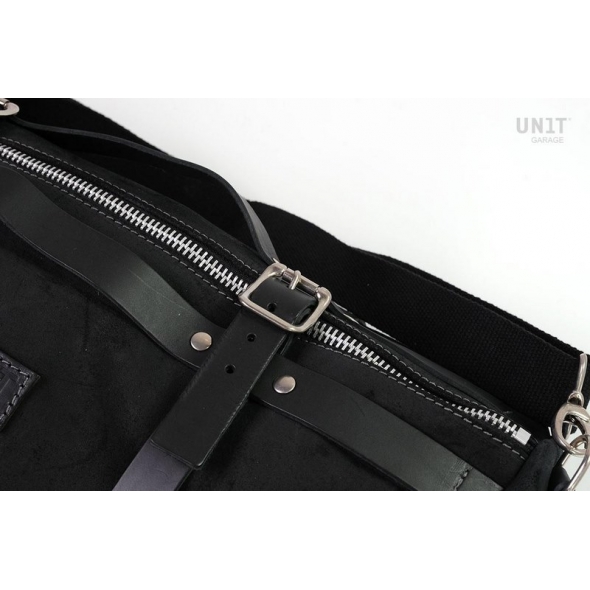 UnitGarage Unit Garage Duffle Bag Kalahari 43L Split leather, JetBlack | U015-JetBlack | ug_U015-JetBlack | euronetbike-net UnitGarage Unit Garage Duffle Bag Kalahari 43L Split leather, JetBlack | U015-JetBlack | ug_U015-JetBlack | euronetbike-net