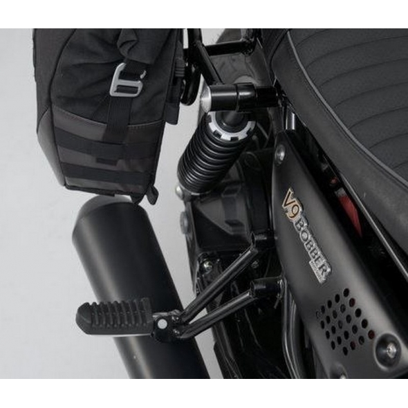 SW-Motech SW-MOTECH Legend Gear side bag system LC Black Edition Moto Guzzi V9 Roamer/Bobber (15-). | BC.HTA.17.797.20300 | sw_BC_HTA_17_797_20300 | euronetbike-net