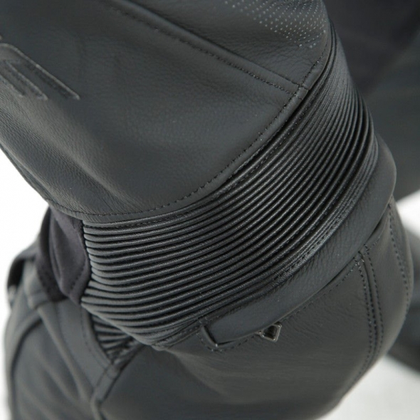 Dainese wear Dainese PONY 3 PERF. LEATHER PANTS, BLACK-MATT, Size 44 | 201553712076008 | dai_201553712-076_48 | euronetbike-net