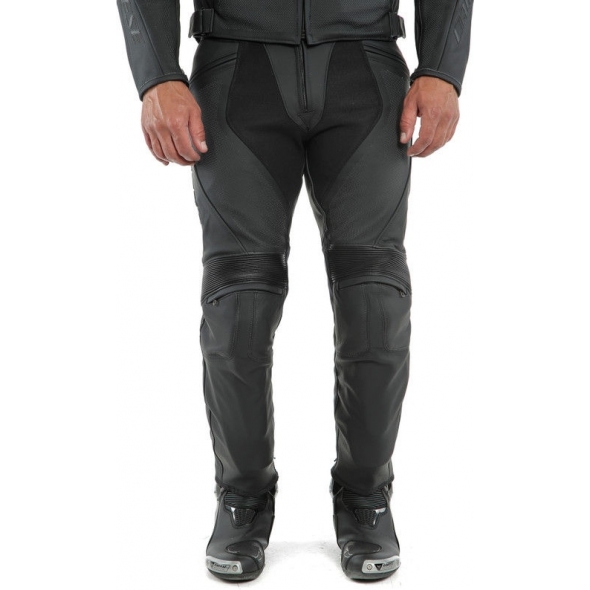 Dainese wear Dainese PONY 3 PERF. LEATHER PANTS, BLACK-MATT, Size 44 | 201553712076008 | dai_201553712-076_44 | euronetbike-net Dainese wear Dainese PONY 3 PERF. LEATHER PANTS, BLACK-MATT, Size 44 | 201553712076008 | dai_201553712-076_44 | euronetbike-net