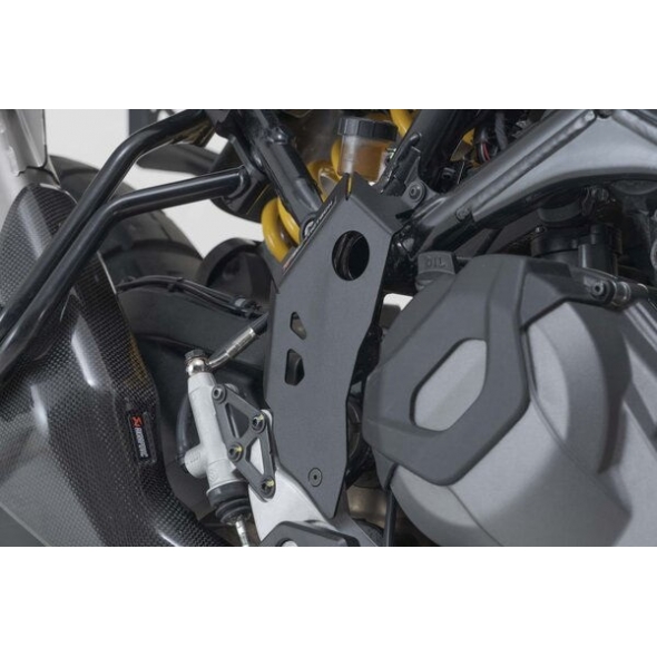 SW-Motech SW Motech Heel guard. Black. Ducati DesertX (22-). | SCT.22.995.10001/B | sw_SCT_22_995_10001B | euronetbike-net SW-Motech SW Motech Heel guard. Black. Ducati DesertX (22-). | SCT.22.995.10001/B | sw_SCT_22_995_10001B | euronetbike-net