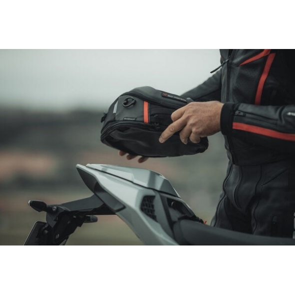SW-Motech SW MOTECH PRO Roadpack tail bag | BC.HTA.00.307.30000 | sw_BC_HTA_00_307_30000 | euronetbike-net SW-Motech SW MOTECH PRO Roadpack tail bag | BC.HTA.00.307.30000 | sw_BC_HTA_00_307_30000 | euronetbike-net