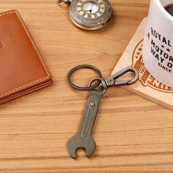Royal Enfield ROYAL ENFIELD Spanner Leather Keychain - Olive | re_RLCKCS220046 | euronetbike-net