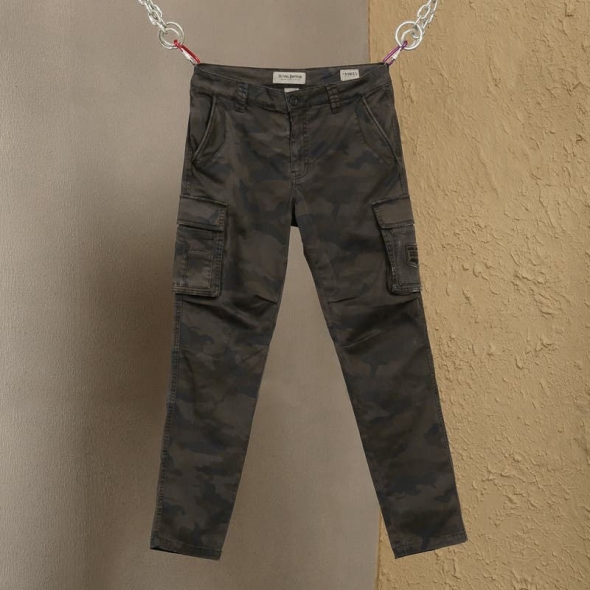 Genuine Apparel ROYAL ENFIELD Safari Cargo - Olive Camo | re_RLATRS231500 | euronetbike-net
