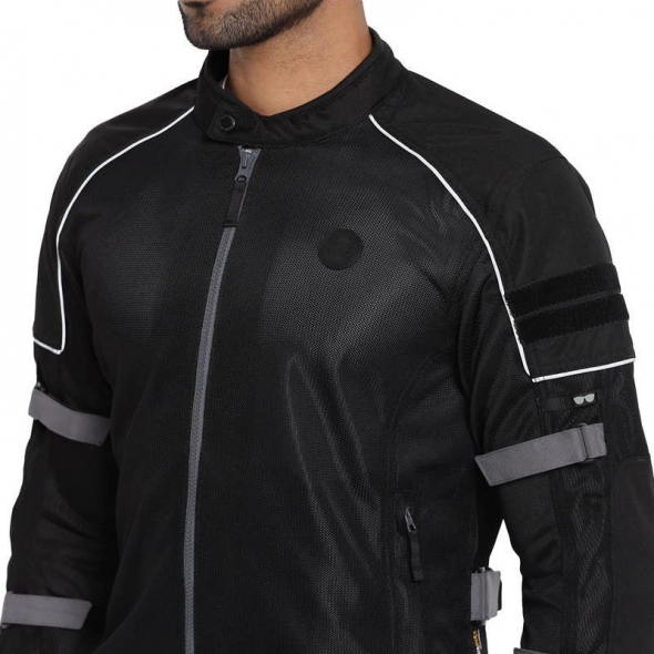 Genuine Apparel ROYAL ENFIELD Streetwind V3 Riding Jacket - Black | re_RRGJRA220075 | euronetbike-net Genuine Apparel ROYAL ENFIELD Streetwind V3 Riding Jacket - Black | re_RRGJRA220075 | euronetbike-net