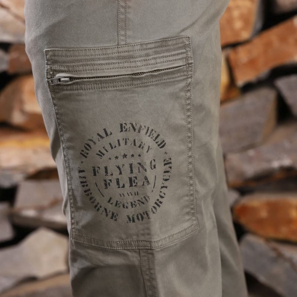 Genuine Apparel ROYAL ENFIELD Airborne Jogger - Olive | re_RLATRS231340 | euronetbike-net