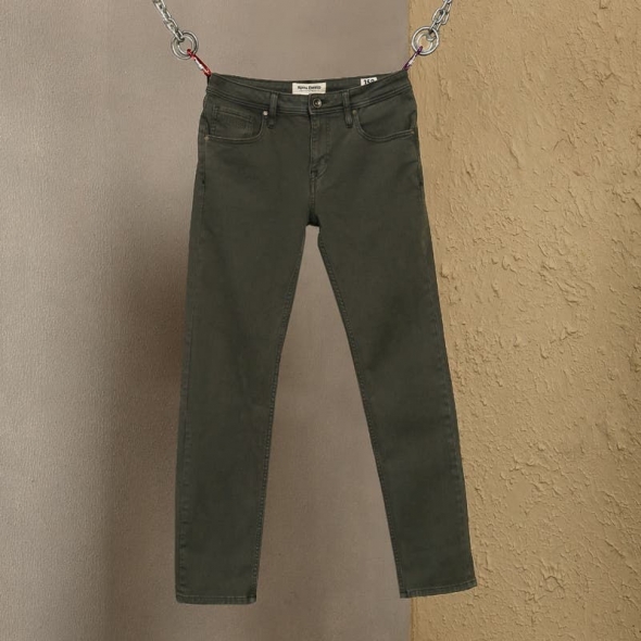 Genuine Apparel ROYAL ENFIELD Rugged Expedition Jeans - Olive | re_RLAJNA231036 | euronetbike-net Genuine Apparel ROYAL ENFIELD Rugged Expedition Jeans - Olive | re_RLAJNA231036 | euronetbike-net