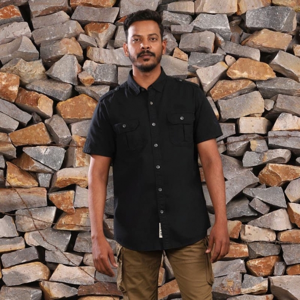 Genuine Apparel ROYAL ENFIELD Mlg Legacy Shirt - Black | RLASHS232170 | re_RLASHS232172 | euronetbike-net