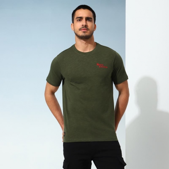 Genuine Apparel ROYAL ENFIELD Peak Pursuit Creneck T-Shirt - Dark Olive | re_RLATSA230558 | euronetbike-net