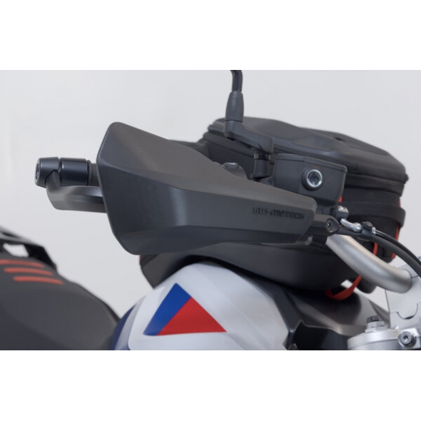 SW-Motech SW MOTECH Sport handguard kit. Black. R 1250 GS/Adv. (18-), F 800/900 GS (23-). | HDG.00.220.20501/B | sw_HDG_00_220_20501B | euronetbike-net