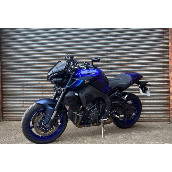 Pyramid Plastics Pyramid Comfort Seat Cowl | Unpainted | Yamaha MT-10 SP 2016>Current | 12413U | pyr_12413U | euronetbike-net