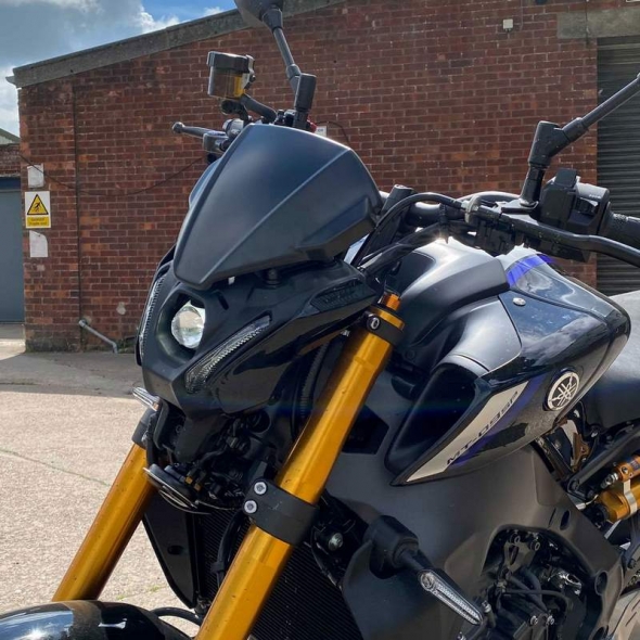 Pyramid Plastics parts Pyramid Fly Screen | Matte Black | Yamaha MT-09 2021> | 22160M | pyr_22160M | euronetbike-net