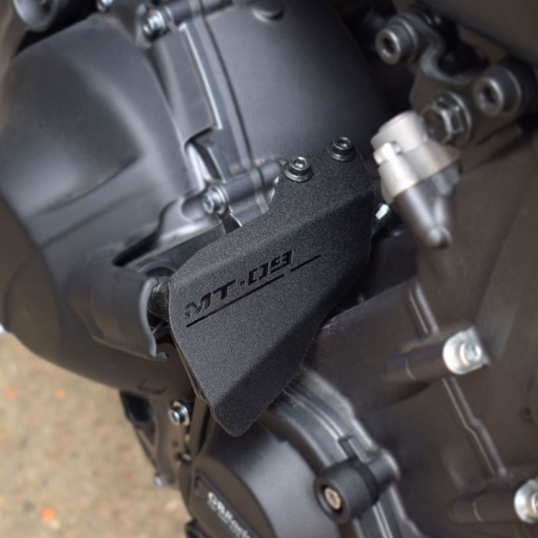 Pyramid Plastics Pyramid Clutch Cable Cover | Matte Black | Yamaha MT-09 2021>Current | 32266M | pyr_32266M | euronetbike-net