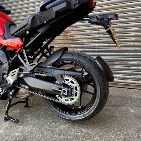 Pyramid Plastics parts Pyramid Hugger | Matte Black | Yamaha Tracer 9 2021> | 072453M | pyr_072453M | euronetbike-net