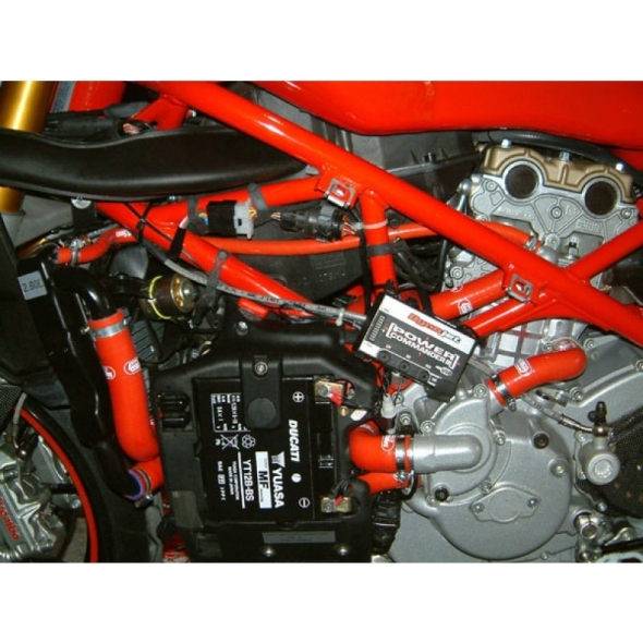 SAMCO SPORT Samco Sport Ducati 749 R 2004 - 2007 7 Piece Samco Sport Silicone Radiator Coolant Hose Kit | DUC-8-RD | samco_DUC-8-RD | euronetbike-net SAMCO SPORT Samco Sport Ducati 749 R 2004 - 2007 7 Piece Samco Sport Silicone Radiator Coolant Hose Kit | DUC-8-RD | samco_DUC-8-RD | euronetbike-net