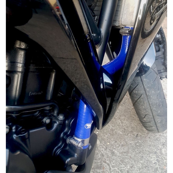 SAMCO SPORT Samco Sport Honda CBR 250 R 2011 - 2016 3 Piece Samco Sport Silicone Radiator Coolant Hose Kit | HON-117-BU | samco_HON-117-BU | euronetbike-net SAMCO SPORT Samco Sport Honda CBR 250 R 2011 - 2016 3 Piece Samco Sport Silicone Radiator Coolant Hose Kit | HON-117-BU | samco_HON-117-BU | euronetbike-net
