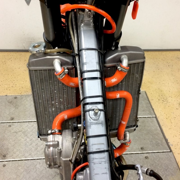 SAMCO SPORT Samco Sport KTM 400 EXC 2000 - 2002 6 Piece Samco Sport Silicone Radiator Coolant Hose Kit | KTM-28-OR | samco_KTM-28-OR | euronetbike-net SAMCO SPORT Samco Sport KTM 400 EXC 2000 - 2002 6 Piece Samco Sport Silicone Radiator Coolant Hose Kit | KTM-28-OR | samco_KTM-28-OR | euronetbike-net