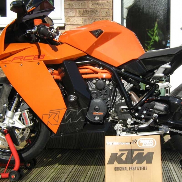 SAMCO SPORT Samco Sport KTM 1190 RC8 R / Track 2009 - 2015 5 Piece Samco Sport Silicone Radiator Coolant Hose Kit | KTM-31-OR | samco_KTM-31-OR | euronetbike-net SAMCO SPORT Samco Sport KTM 1190 RC8 R / Track 2009 - 2015 5 Piece Samco Sport Silicone Radiator Coolant Hose Kit | KTM-31-OR | samco_KTM-31-OR | euronetbike-net