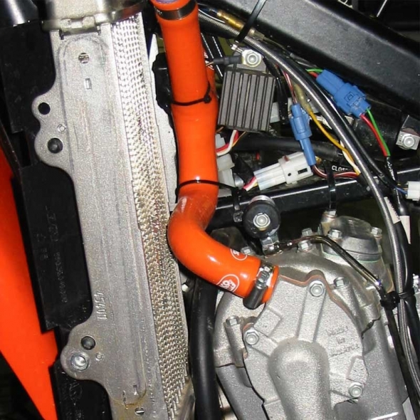SAMCO SPORT Samco Sport KTM 450 SX 2001 - 2006 3 Piece Samco Sport Silicone Radiator Coolant Hose Kit | KTM-4-OR | samco_KTM-4-OR | euronetbike-net SAMCO SPORT Samco Sport KTM 450 SX 2001 - 2006 3 Piece Samco Sport Silicone Radiator Coolant Hose Kit | KTM-4-OR | samco_KTM-4-OR | euronetbike-net