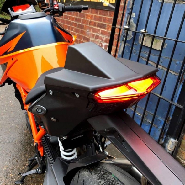 Pyramid Plastics parts Pyramid Plastics Seat Cowl | Matte Black | KTM 1290 Superduke R 2020> | 19990M | pyr_19990M | euronetbike-net